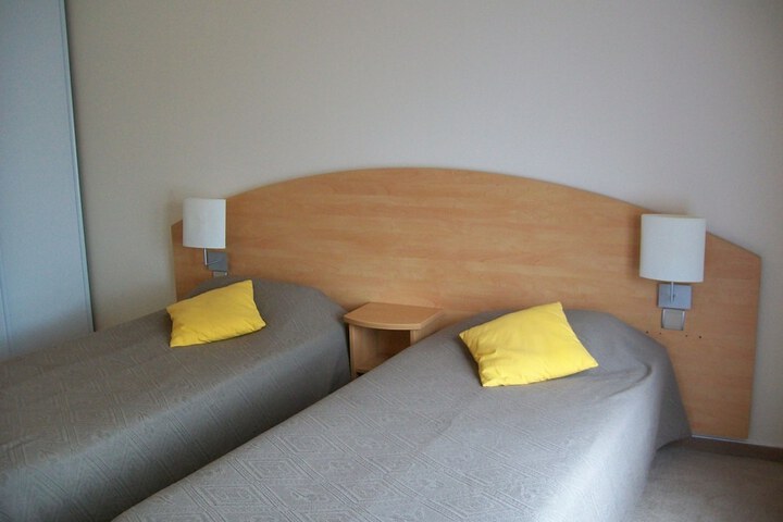 Room 6 of 31