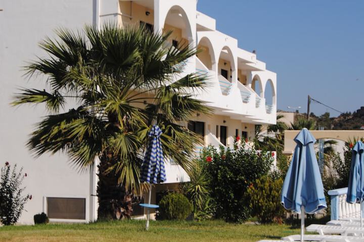 Hotel 75 of 79