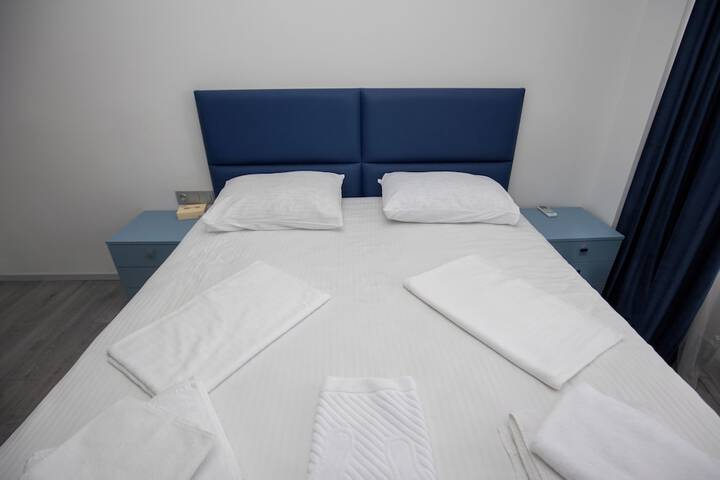 Room 75 of 190