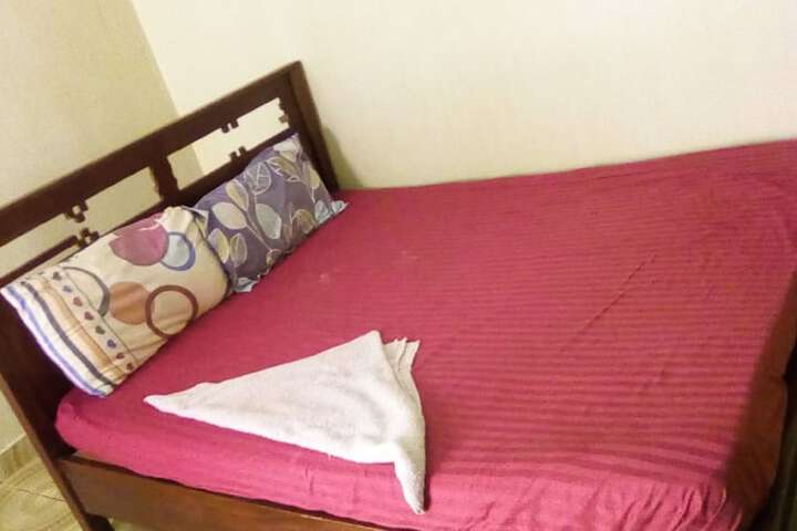 Room 2 of 12