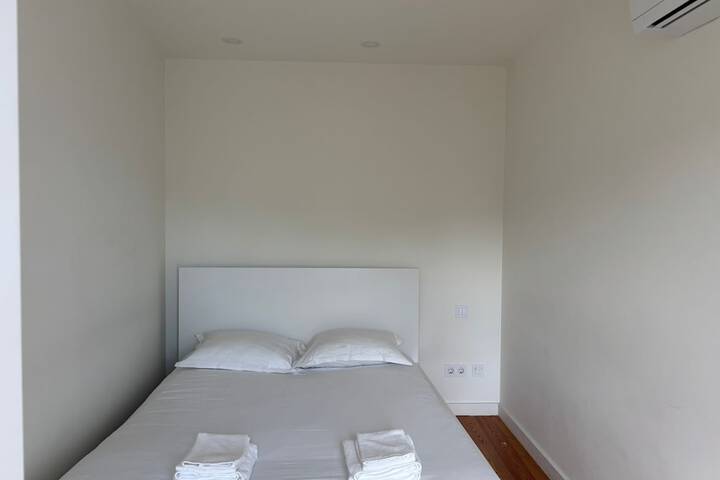 Room 80 of 287