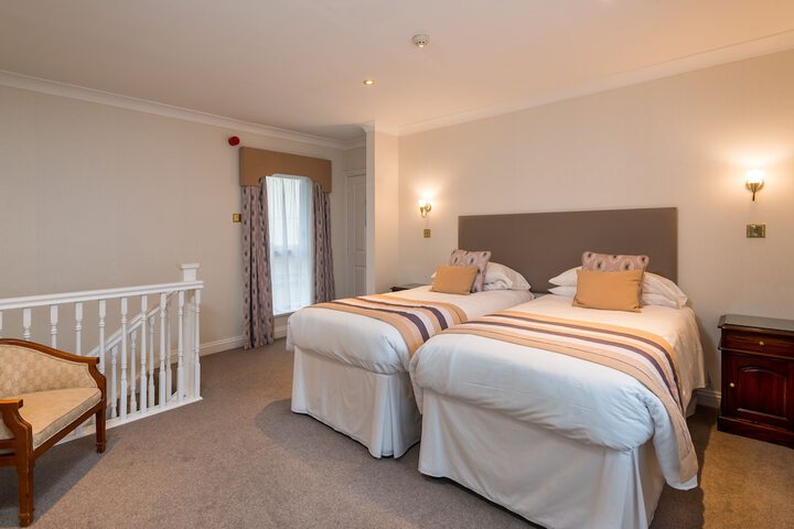 Room 6 of 20