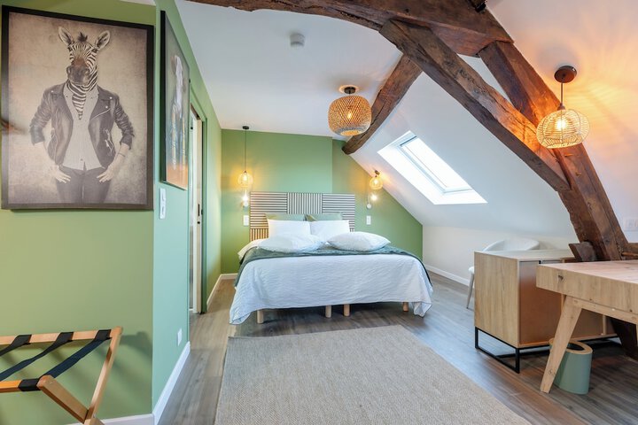 Room 15 of 47