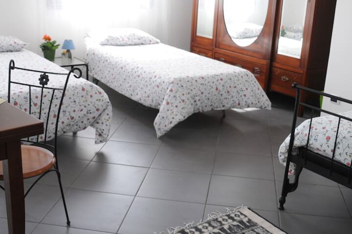 Room 6 of 40