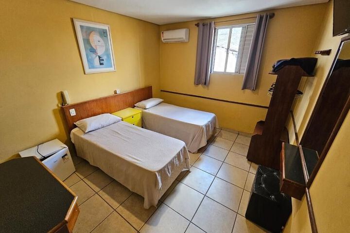 Room 4 of 21