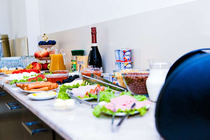 Dining 10 of 11