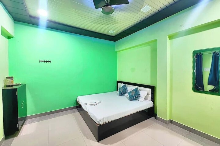 Room 21 of 28