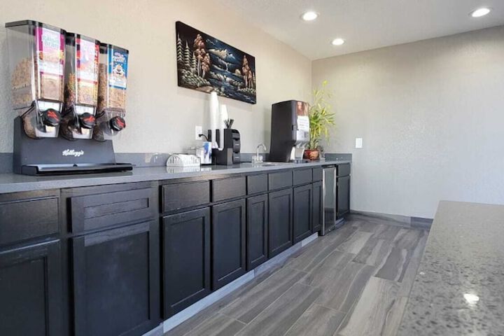 Hotel Interior 8 of 30