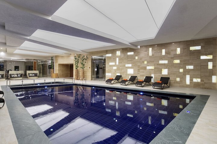 Pool 54 of 303