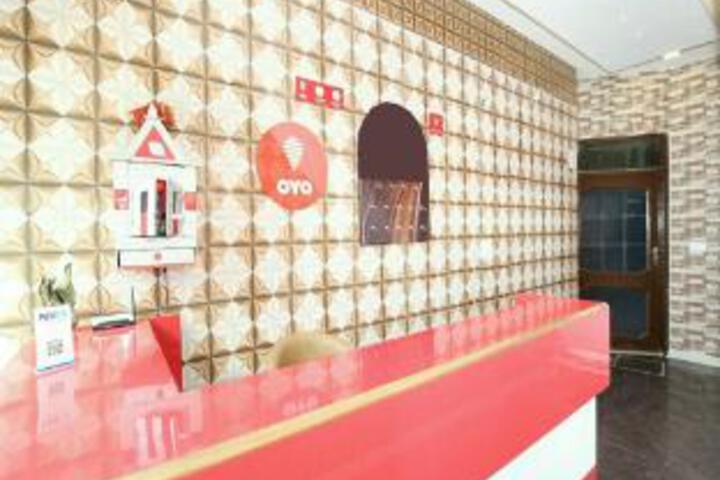 OYO Flagship Hotel Adarsh
