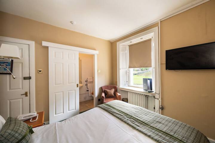 Room 28 of 88