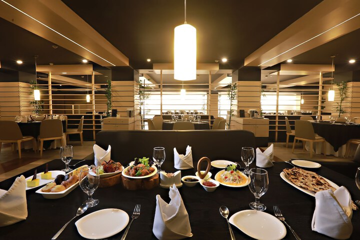Dining 54 of 67
