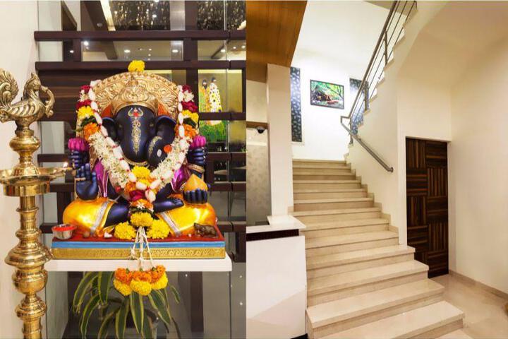 Vista Rooms at Kadamwadi Road