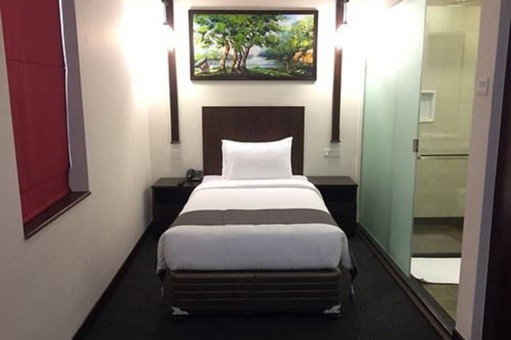 Room 21 of 67