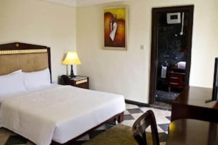 Peach View Hotel and Apartments.