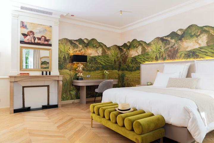 Room 20 of 37