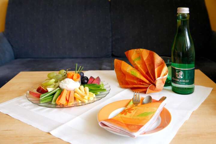 Dining 43 of 68