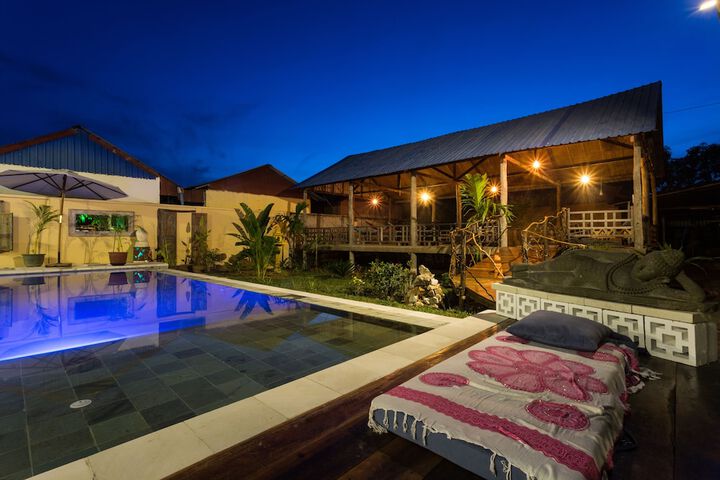 Pool 45 of 67