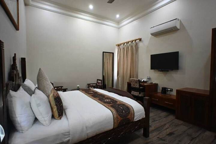 Room 60 of 161