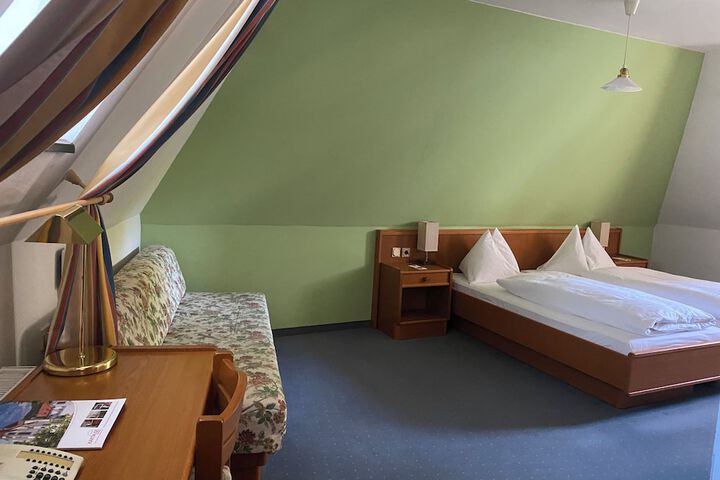 Room 14 of 29