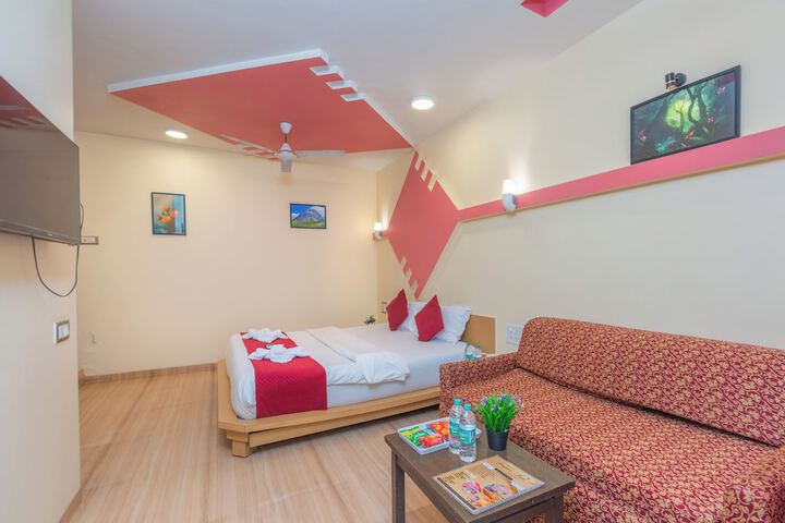 Room 9 of 27