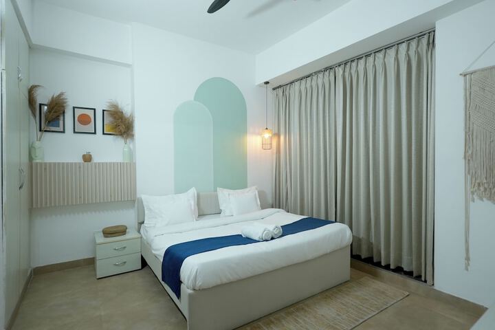 Room 7 of 11