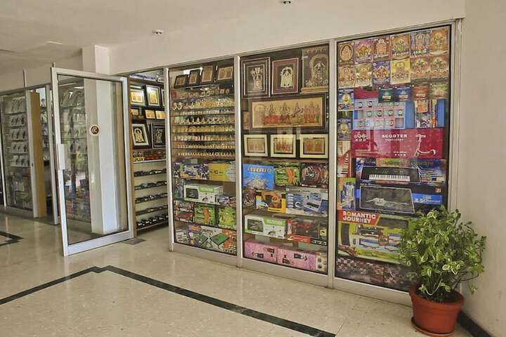 Gift Shop 70 of 85