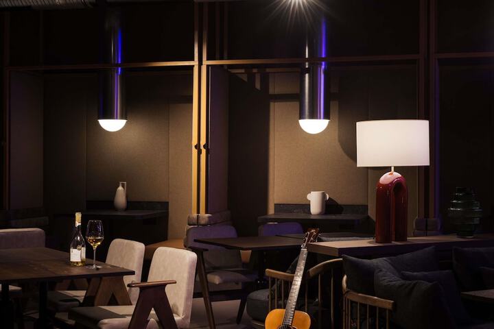 Lounge 139 of 170