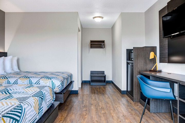 Deluxe Room 1 Double Bed Accessible (3 of 15)