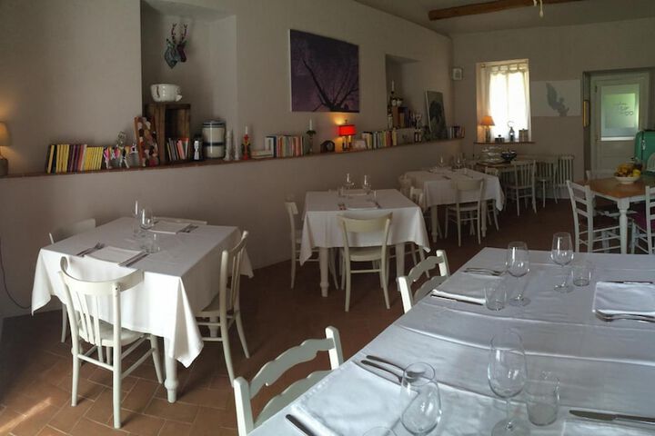 Dining 42 of 69