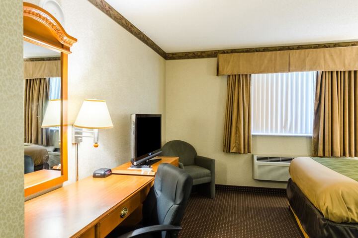 Room 15 of 38