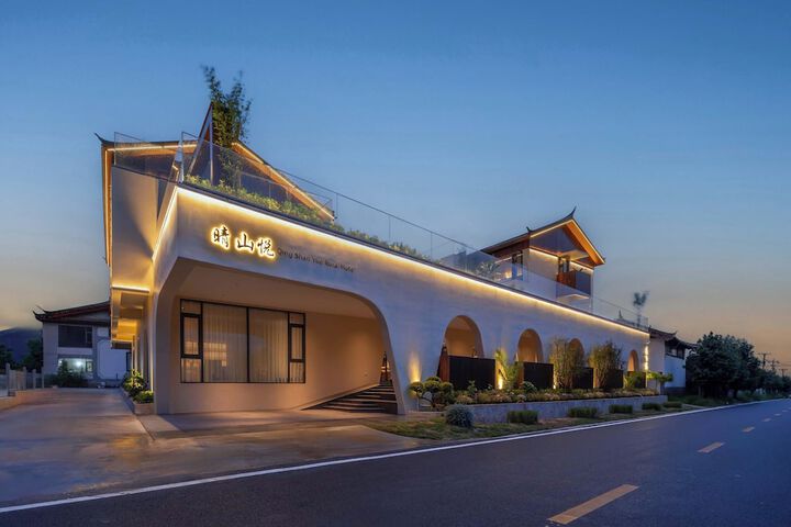 Hotel 94 of 99