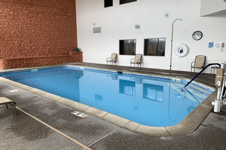 Pool 8 of 15