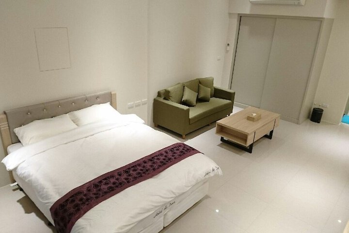 Room 3 of 19
