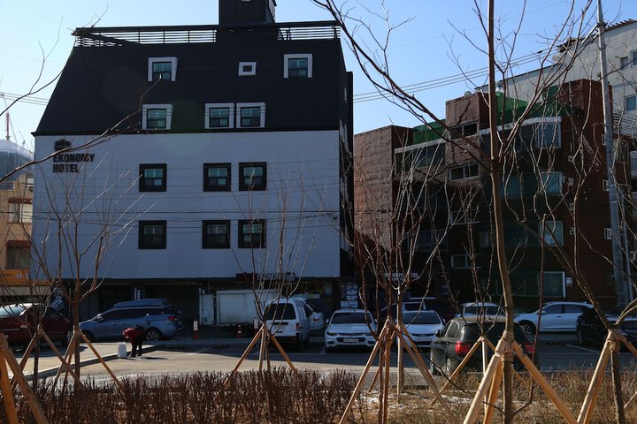 Hotel 132 of 191