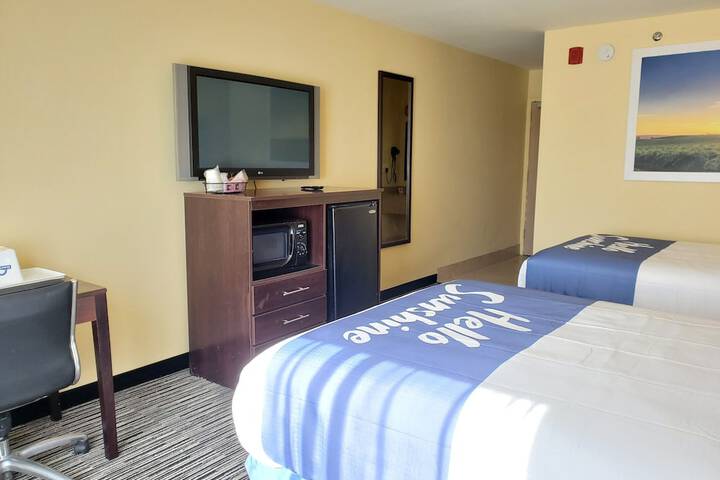 2 Double Beds (7 of 11)