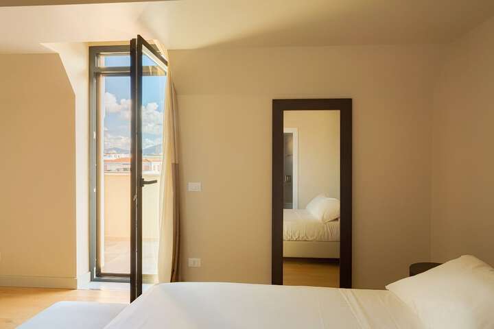 Room 17 of 61