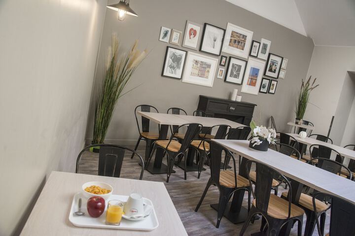 Breakfast area
