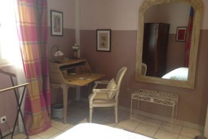 Room 14 of 48