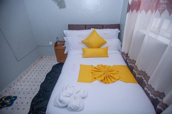 Room 7 of 35