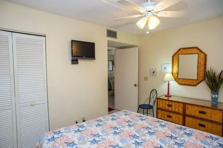 Room 3 of 17