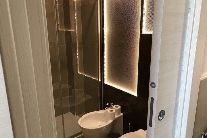 Room 18 of 19