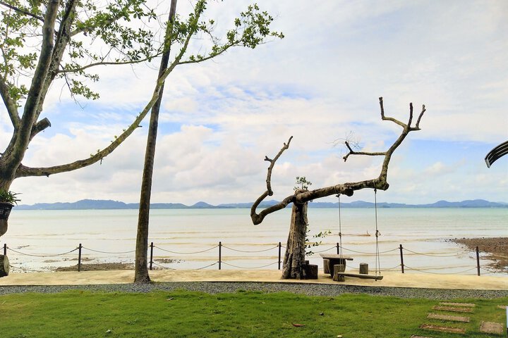 Beach 38 of 55