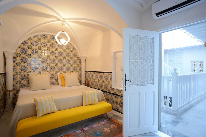 Room 17 of 72