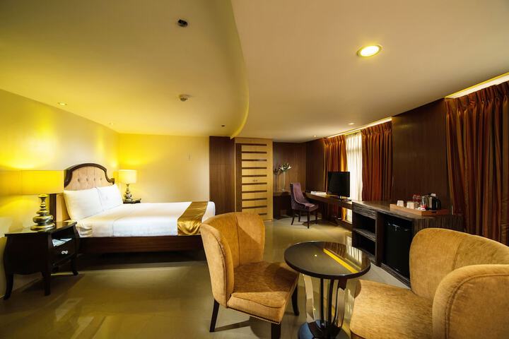 Room 11 of 61