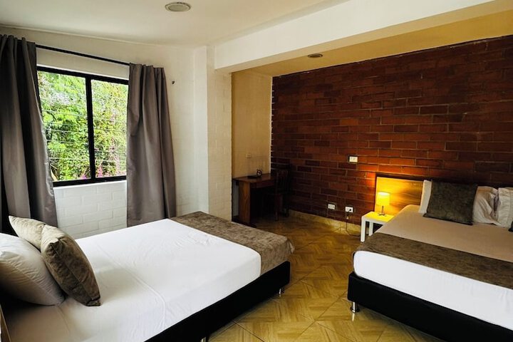 Room 53 of 94