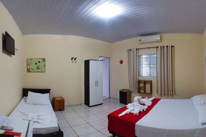 Room 13 of 68