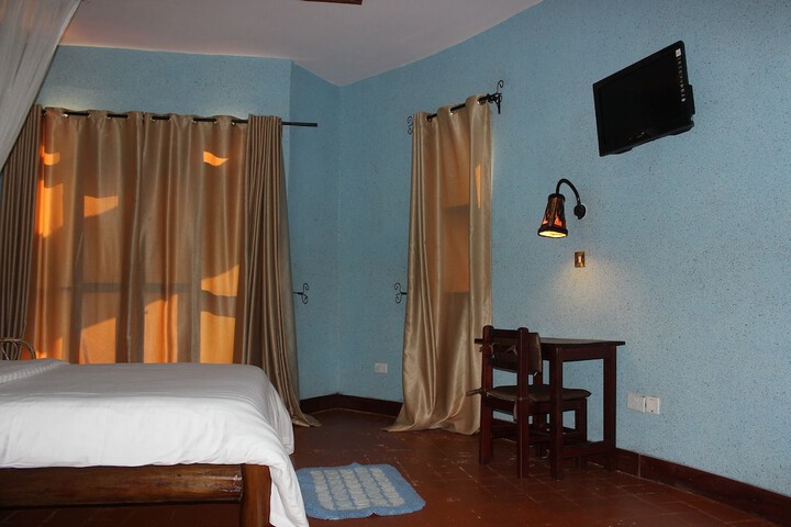 Room 3 of 45