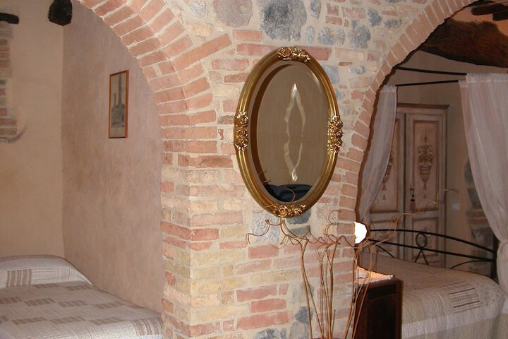 Room 11 of 41