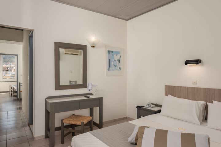 Room 18 of 19